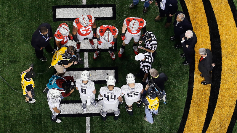 Illustration for article titled Coin Flip Photo Is A Nike Hoax